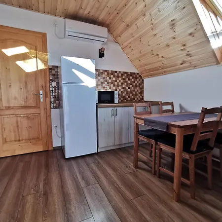 Bence Apartment Balatonlelle
